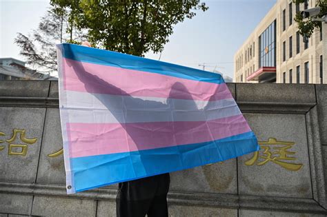 are transgender people allowed in china